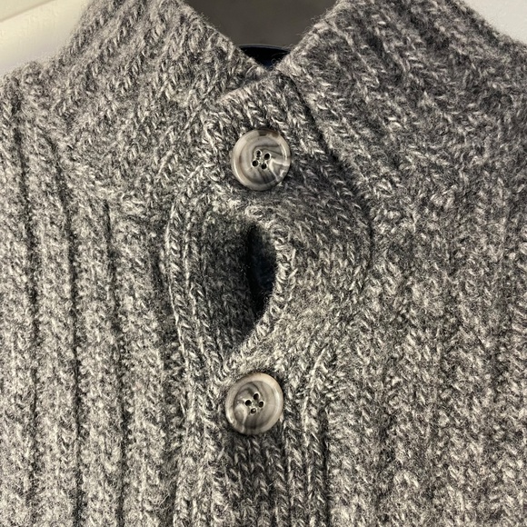 Size XS J Lindeberg Button Up Merino Cardigan - Picture 9 of 11